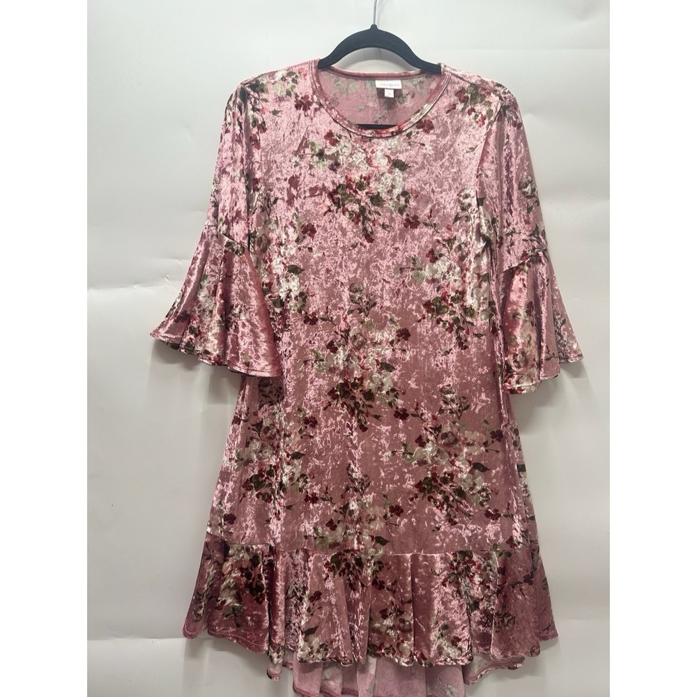 LulaRoe Elegant dress with full bell sleeves and ruffled hem Small